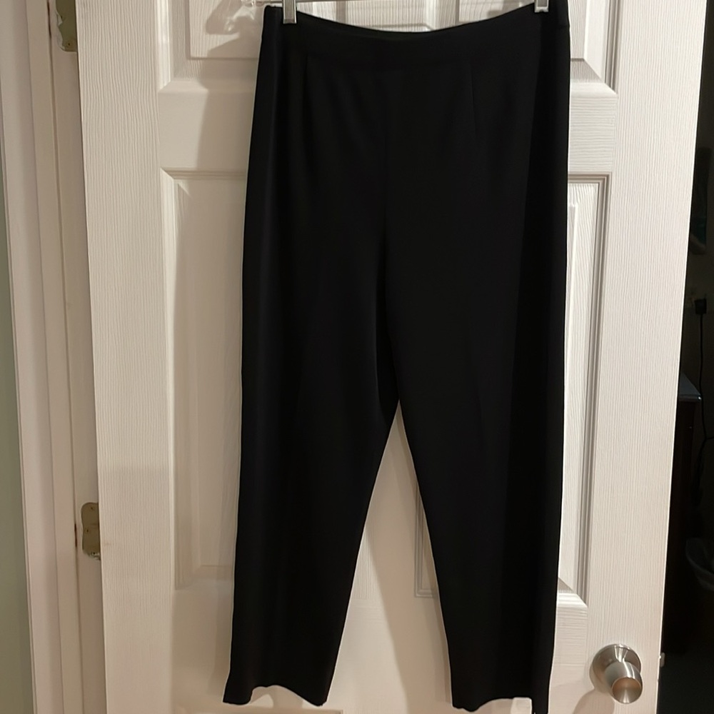 Black knit Exclusively Misook pants